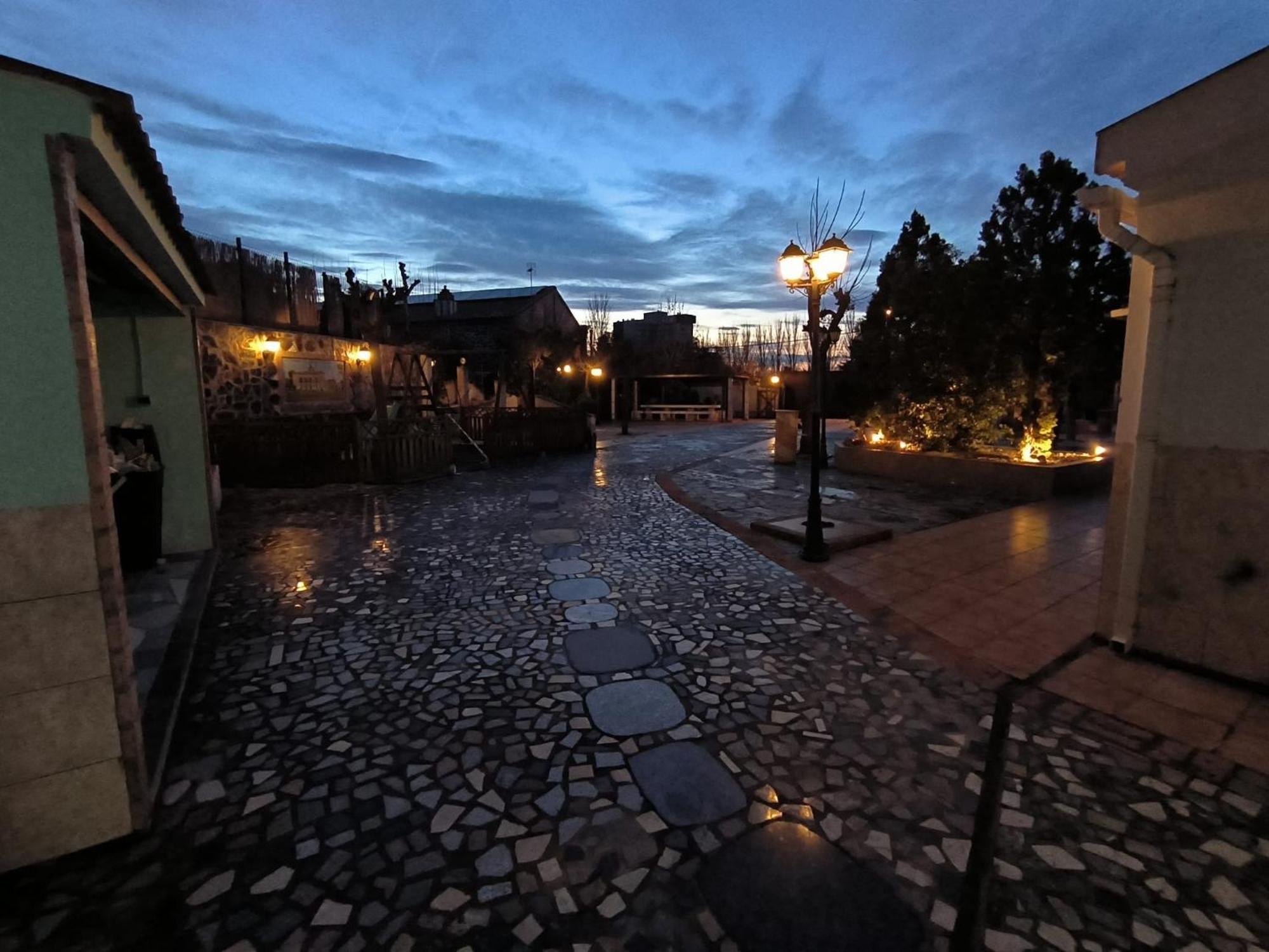 Apartamento En Zaragoza3 מראה חיצוני תמונה