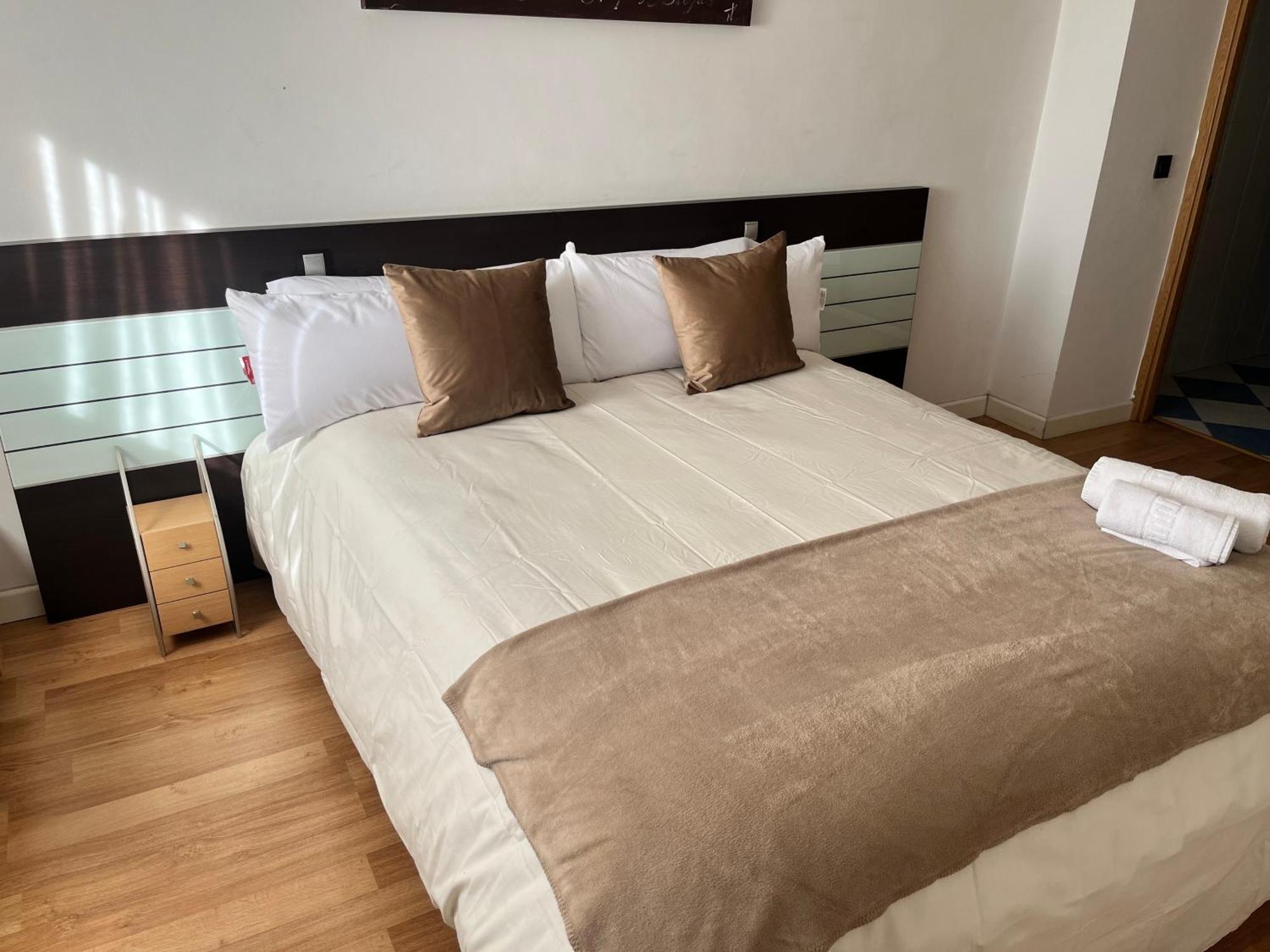 Apartamento En Zaragoza3 מראה חיצוני תמונה